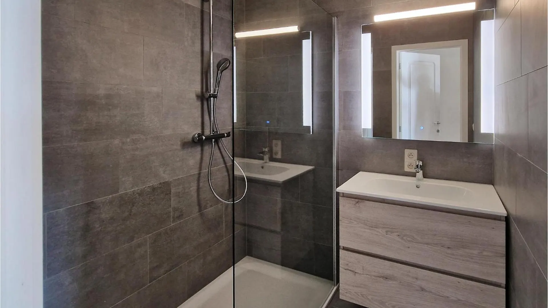 Stunning Apartment In Oostende With Wifi